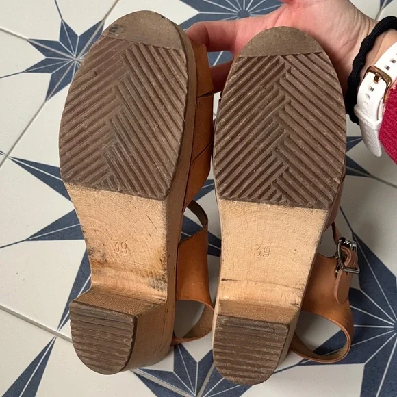 Lotta From Stockholm Tan Leather Peep Toe Clogs - Picture 2 of 6